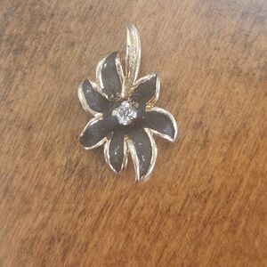 14kt Gold a Flower Pendant